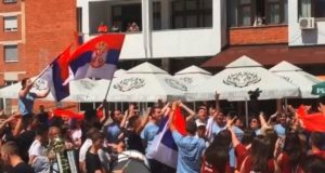 Serbët sulmojnë lokalet e shqiptarëve në Bujanoc