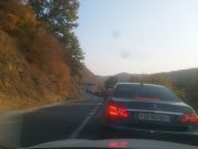 Kolona të gjata deri në 2 kilometra në pikën kufitare te Dheu i Bardhë