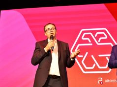 Kur Një Komunitet Organizohet, Ai Bëhet Më i Fortë. Kur Bashkohet, Bëhet i Pathyeshëm